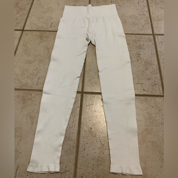 Forever 21 Ribbed Seamless Leggings - Cream, Size S/P - Picture 5 of 6